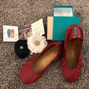 GUC Cardinal Red Tieks - Size 8